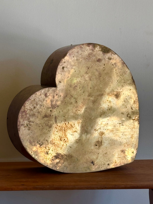 LARGE VINTAGE BRASS DISPLAY HEART